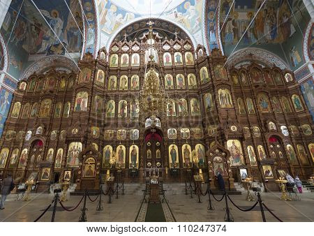 Иконостас собора А. Невского в Нижнем Новгороде