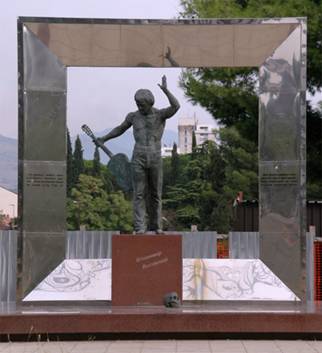 Высоцкий Памятник в Черногории