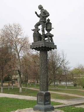 Памятник Левше в Орле