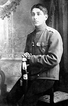 Зощенко в звании прапорщика в 1916 году