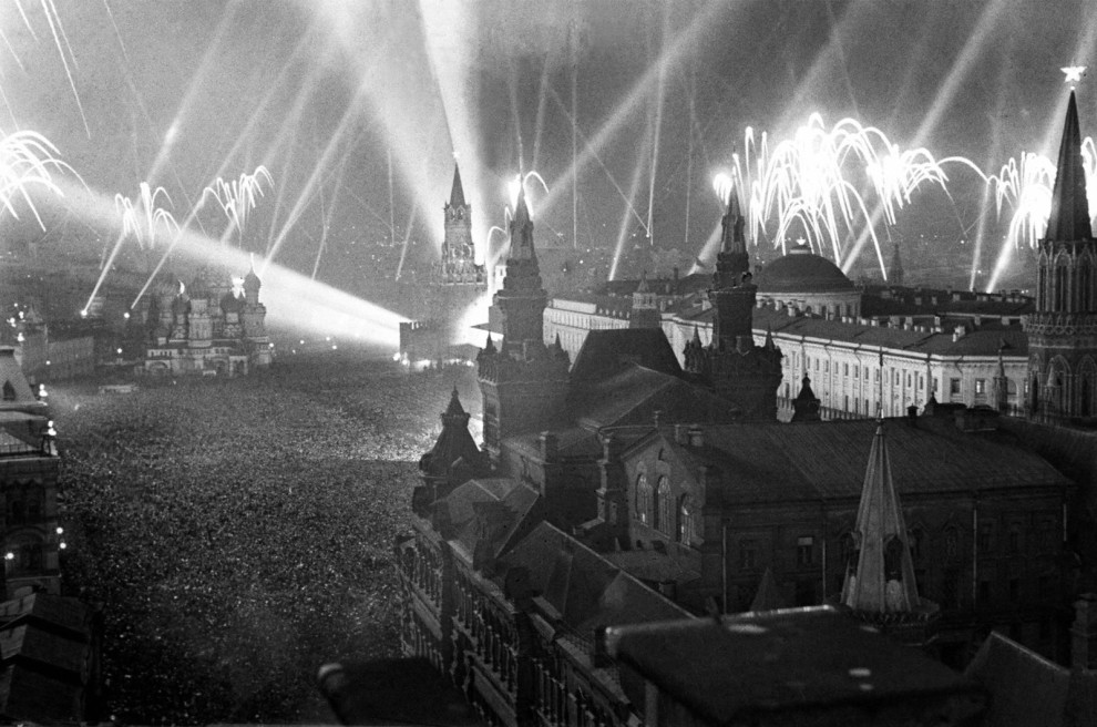 Салют Победы в Москве в честь победы над Германией 1945